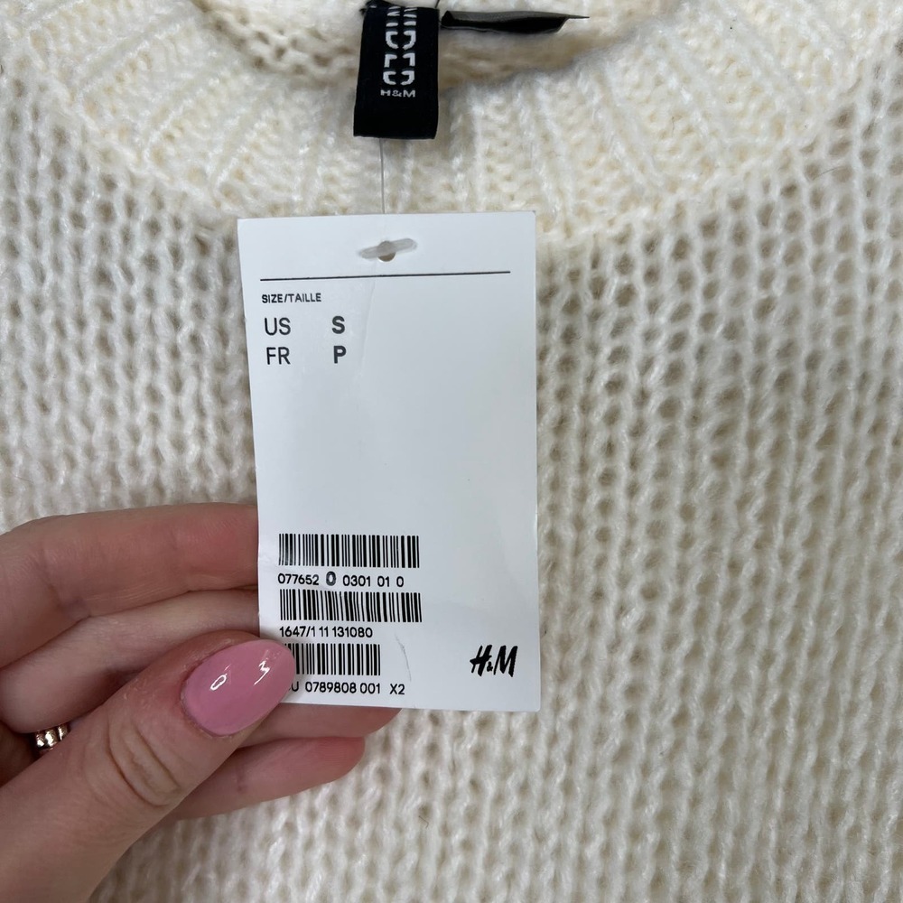 NWT H&M Divided Loose Knit Cream White Crewneck Long Sleeve Sweater Size Small - Picture 2 of 8
